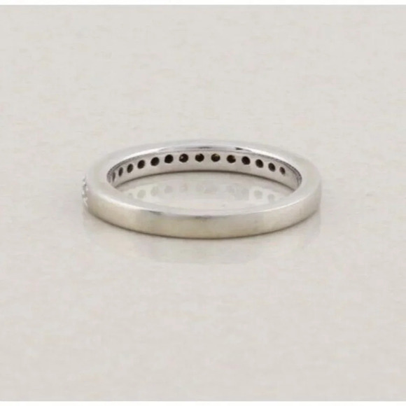 14k White Gold .20 Carat Diamond Band Ring Stackable Size 7 - Picture 7 of 7